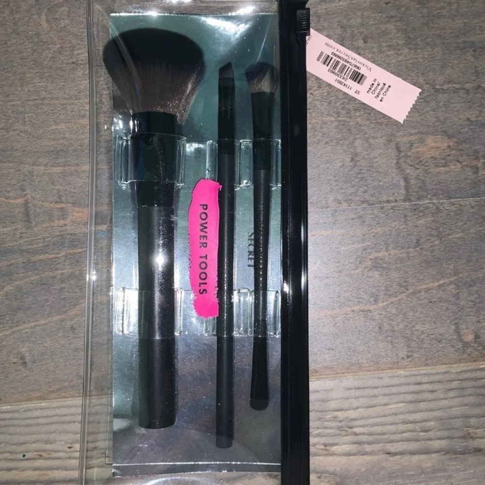 Victoria’s Secret Makeup Brushes